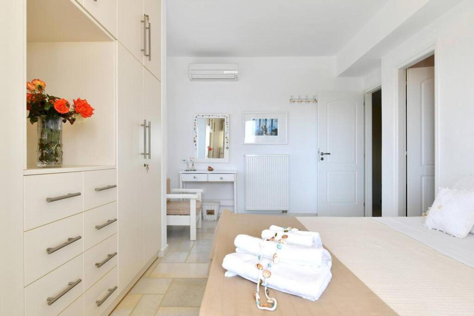 Villa Dionysos In Aliki Екстер'єр фото