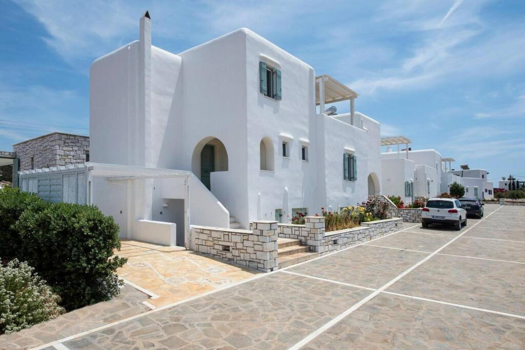 Villa Dionysos In Aliki Екстер'єр фото
