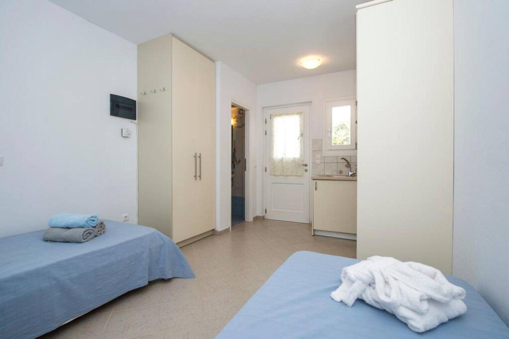 Villa Dionysos In Aliki Екстер'єр фото